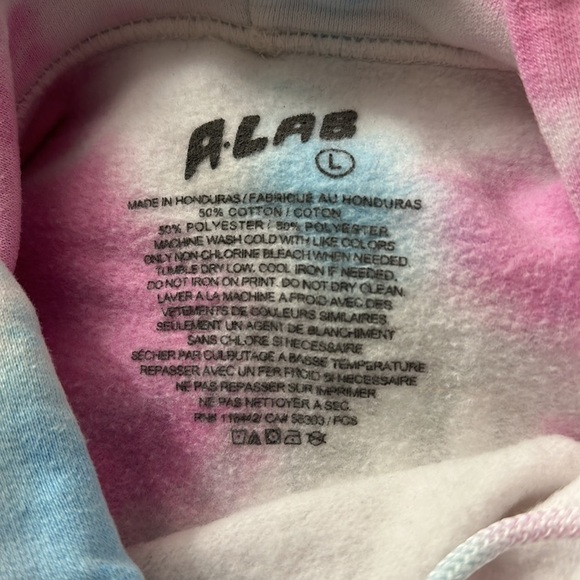 Sweatshirt - Picture 7 of 7